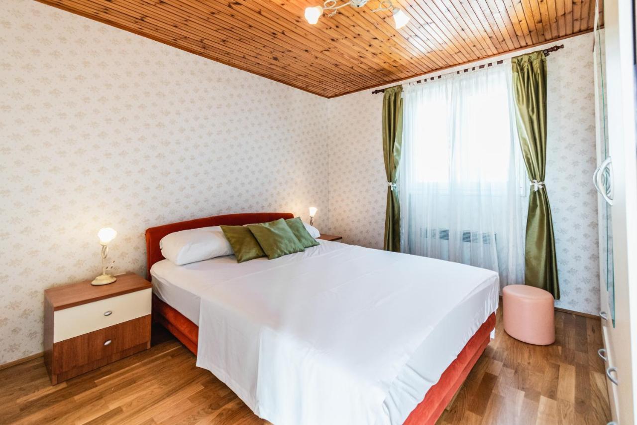 Holiday Home Marina Rogoznica  Exterior foto